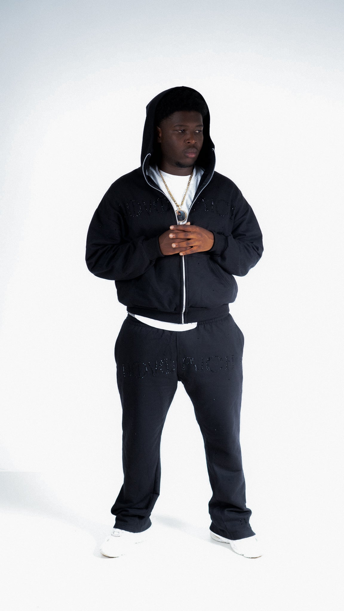 NOVVM ESSENCE BLVCK TRACKSUIT