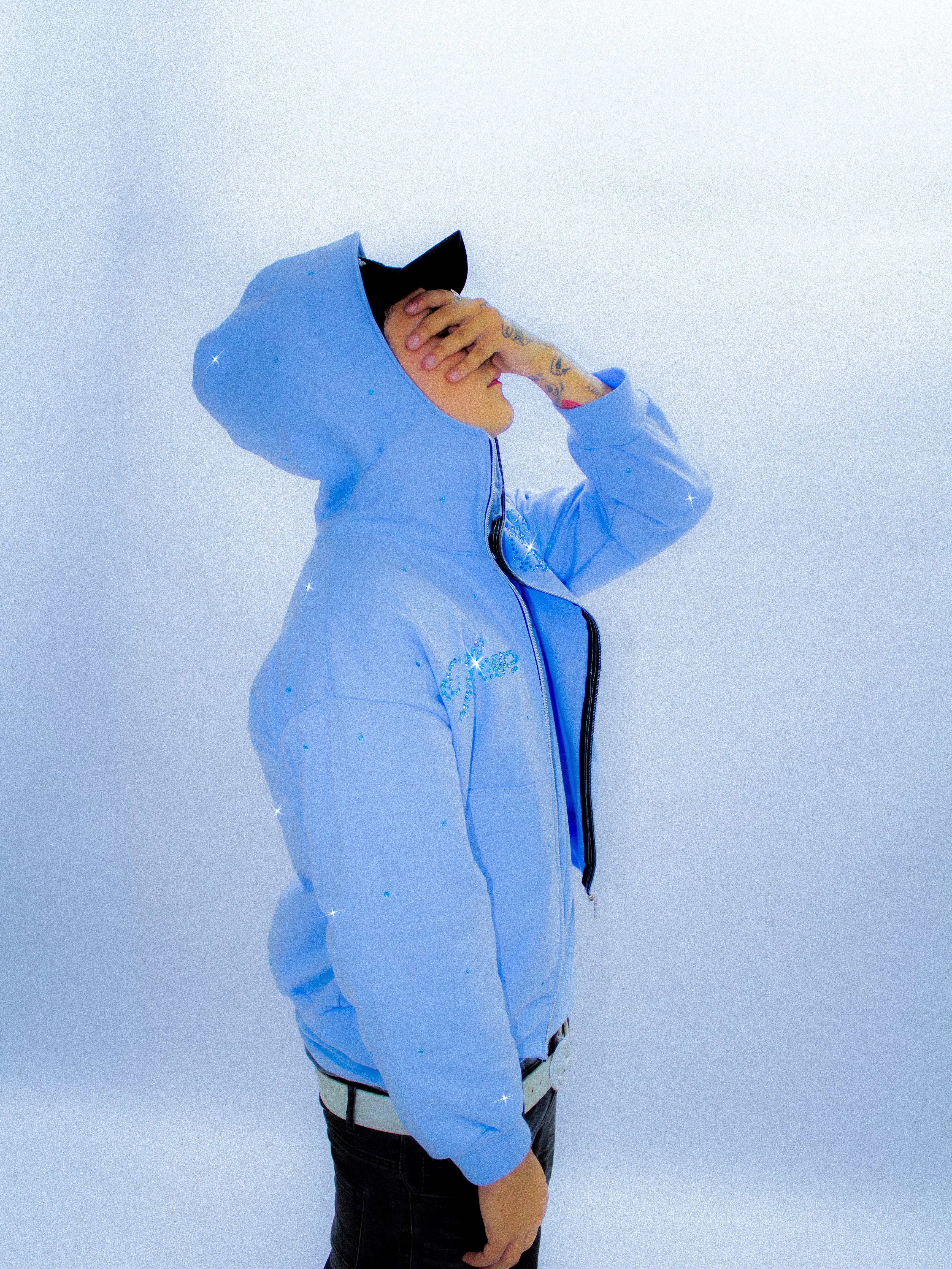 HODDIE LUXURY SKY BLUE