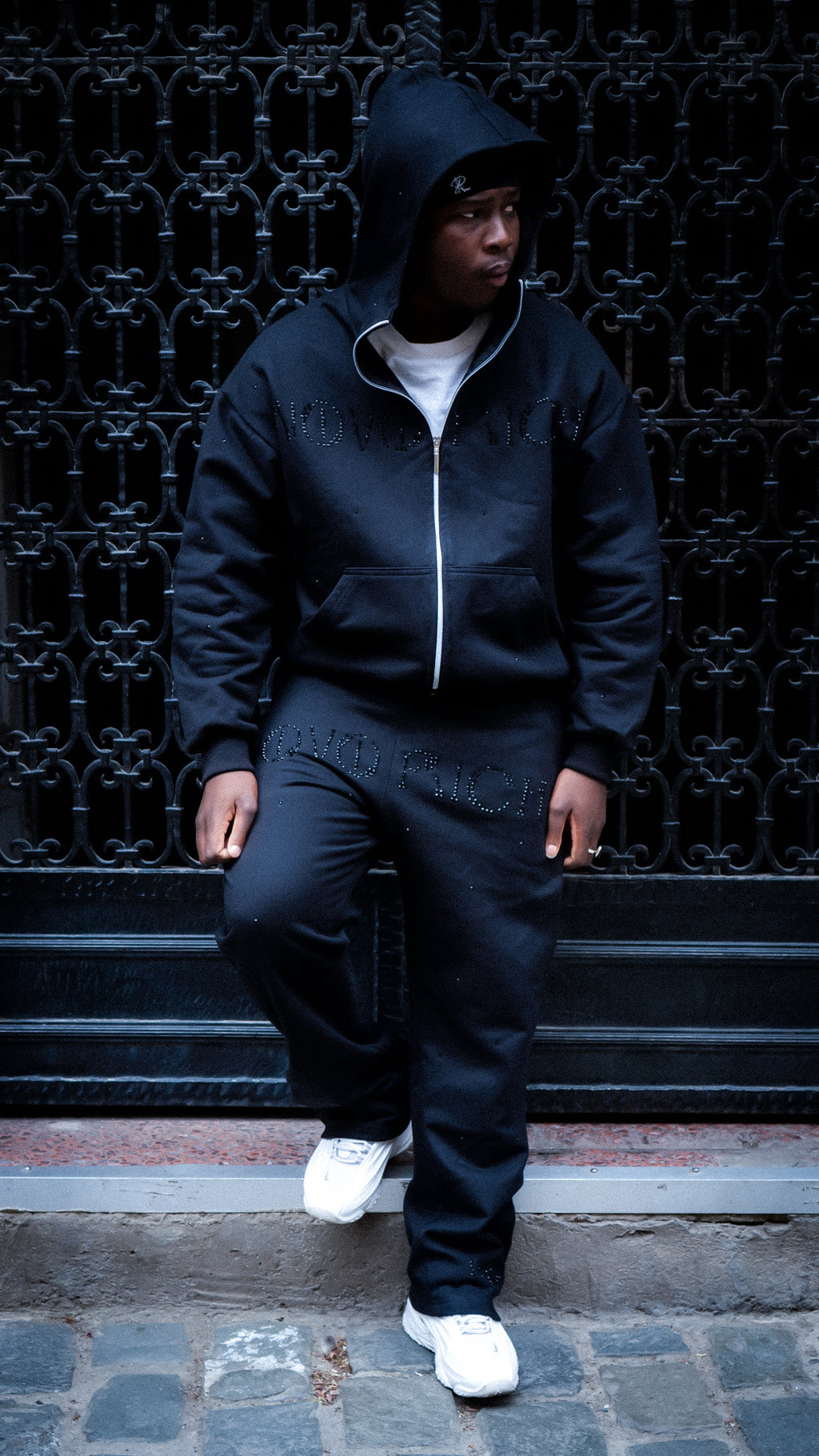 NOVVM ESSENCE BLVCK TRACKSUIT